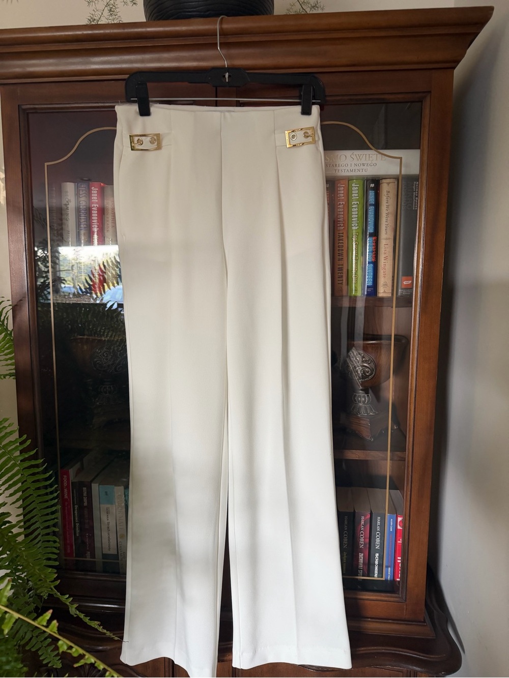 Nine West Cream Wide-Leg Pants with Gold Accent Hardware